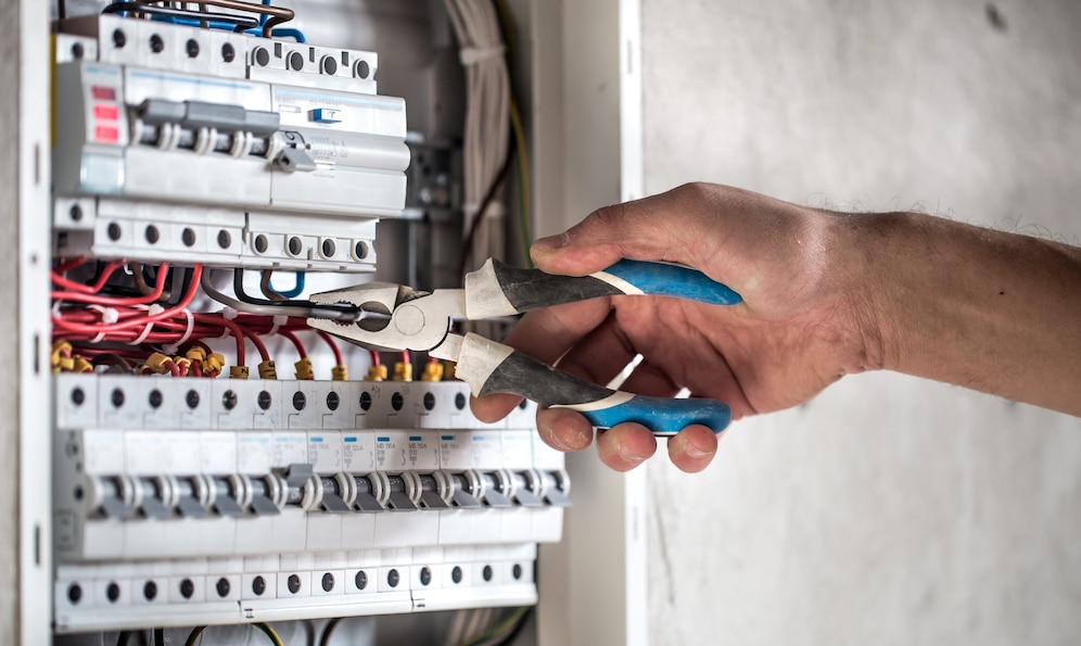 faire appel à un électricien à Paris